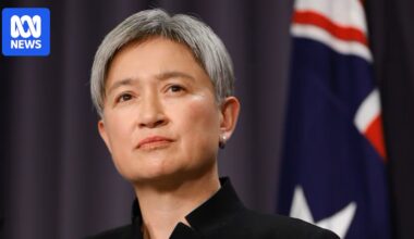 Hundreds of Australians seek help to leave Israel and Iran