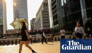 UK schools and offices not equipped for impact of global heating, report warns | Climate crisis