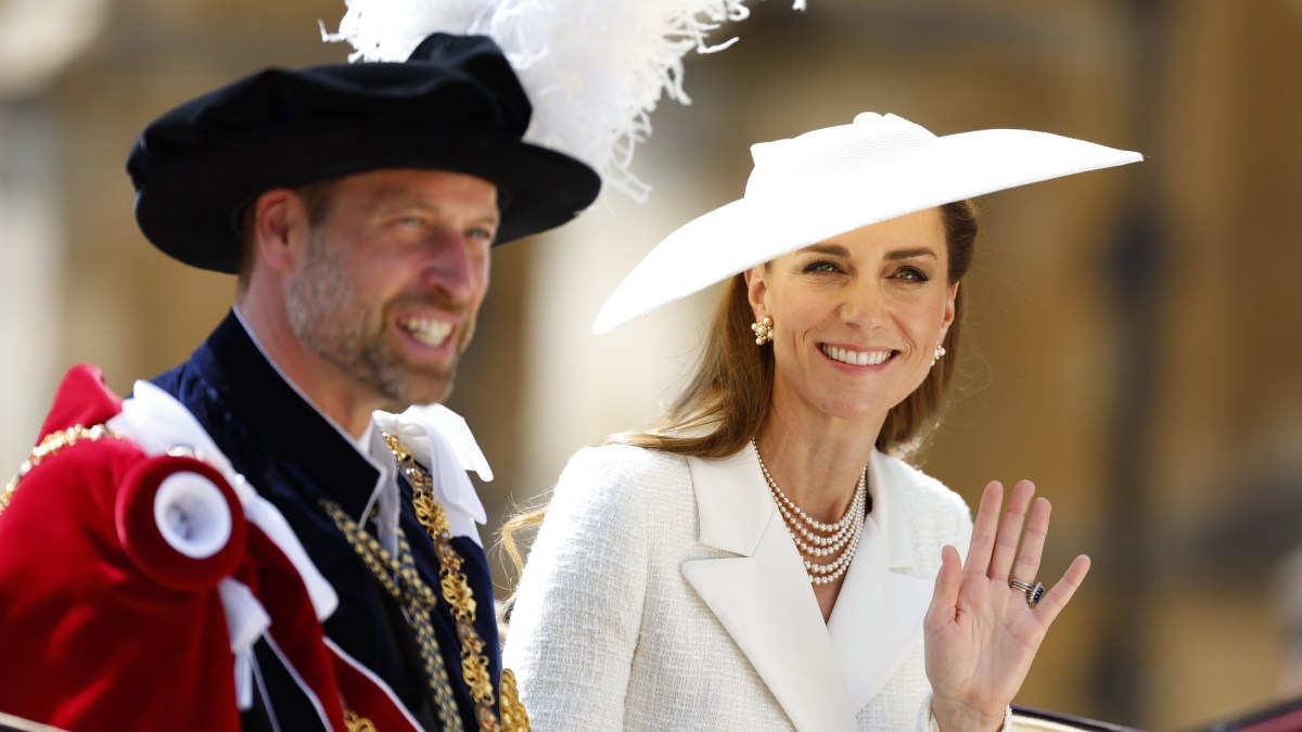 Kate returns to Garter Day, but Andrew stays out of view