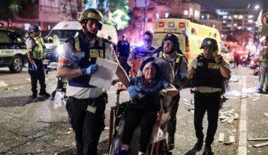 Tel Aviv hit by missiles as conflict escalates