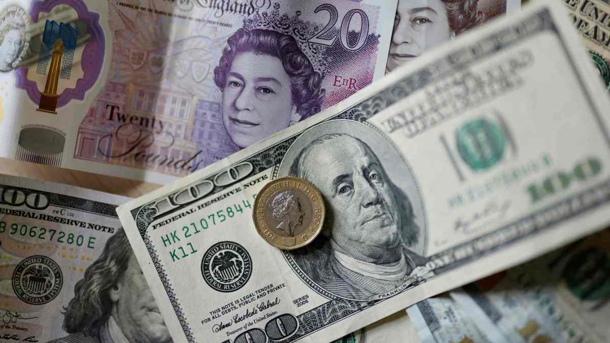 Pound and gold rise and dollar falls on trade war jitters