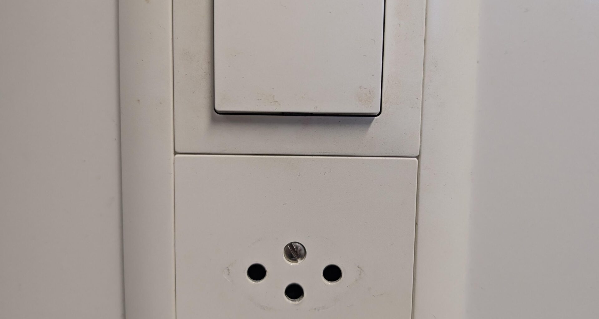 Need advice, removing light switch