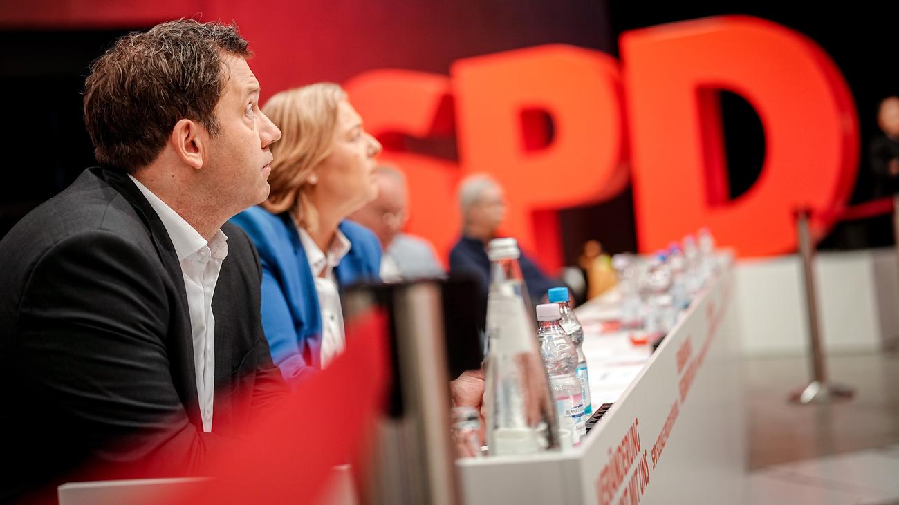 Bundesparteitag: SPD-Delegierte stimmen für Vorbereitung eines AfD-Verbotsverfahrens