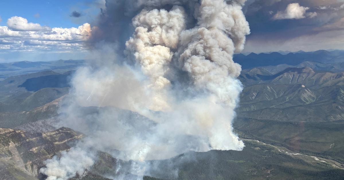 les feux de forêt progressent, la fumée s'étend aux États-Unis et à l'Europe