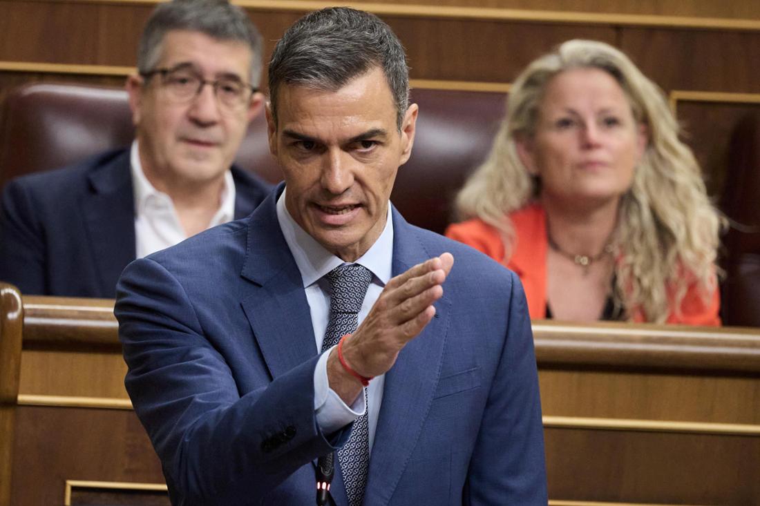 Der spanische Ministerpräsident, Pedro Sanchez, spricht im Abgeordnetenhaus.