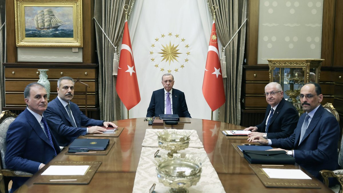 Erdoğan holds security meeting to discuss Israel-Iran conflict