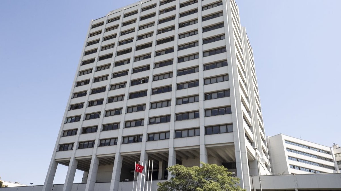 Turkish central bank announces changes to support transition to lira