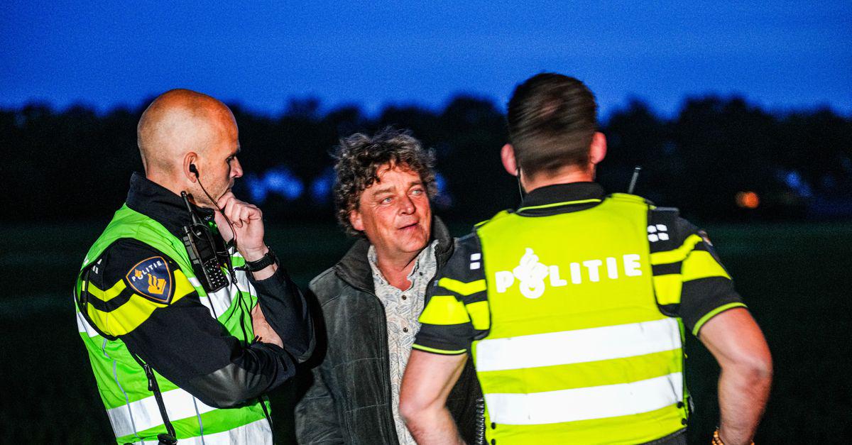 Racisme en gepraat over wapens in WhatsApp-groep van ‘grenswacht’ van Jan Huzen