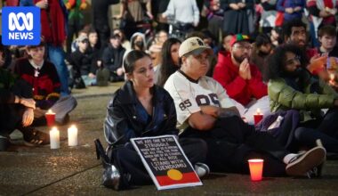 Crowds attend Sydney vigil for young Warlpiri man Kumanjayi White's death in custody