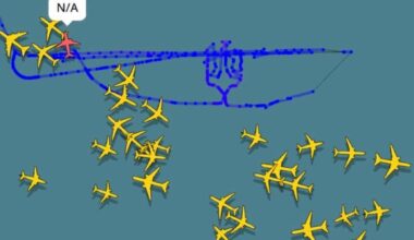 French Mirage 2000 jets flew over the Black Sea, tracing a route shaped like Ukraine’s trident symbol.