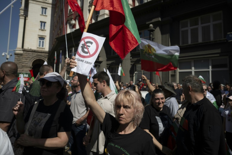 Bulgaria on course to become 21st EU member to adopt euro