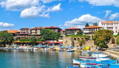 In the height of summer Bulgaria expects 6% more foreign tourists