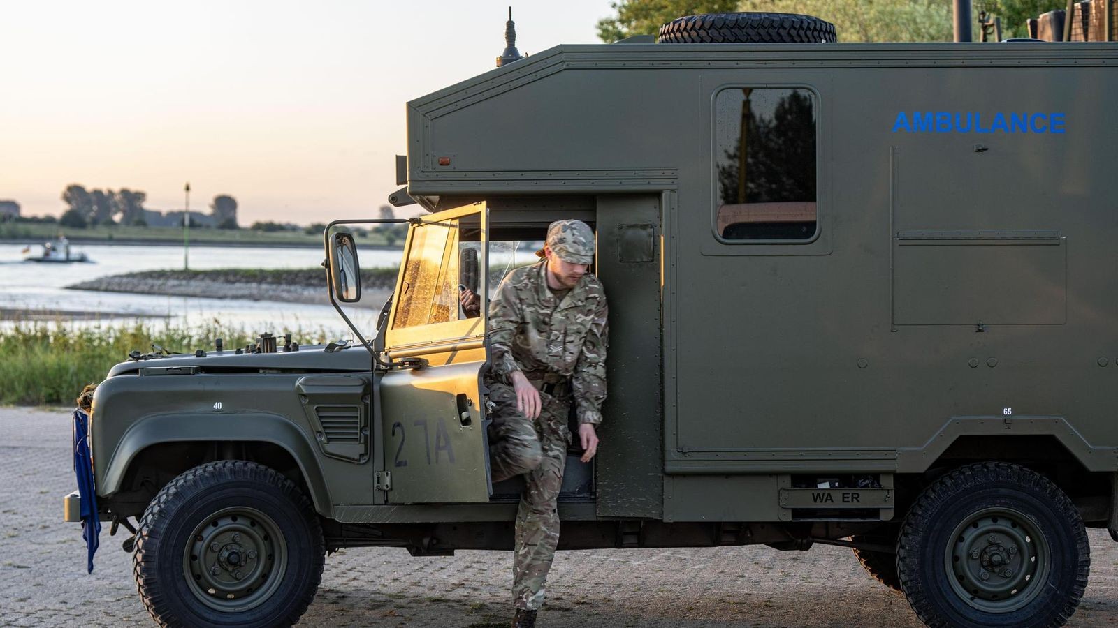 81 spektakuläre Fotos der Nato-Übung am Rhein in Kalkar, Rees und Emmerich
