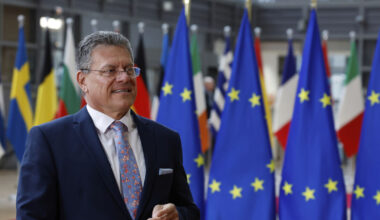 US and Europe trade negotiators discuss tariffs in Paris