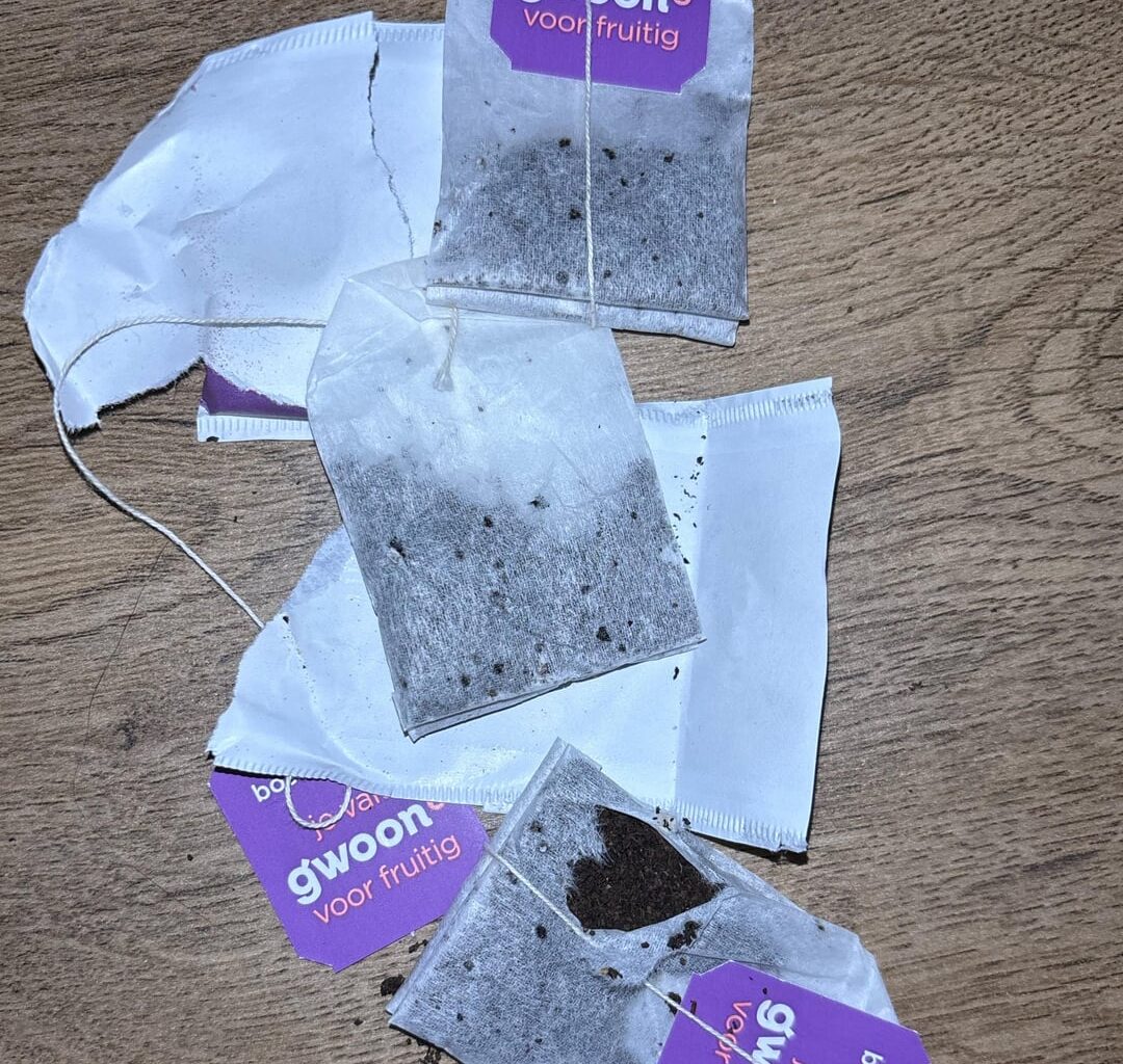 Schimmel? Plak stukjes? Of gwn thee?