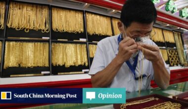 Macroscope | Central banks rush to gold as fears of US dollar crisis mount