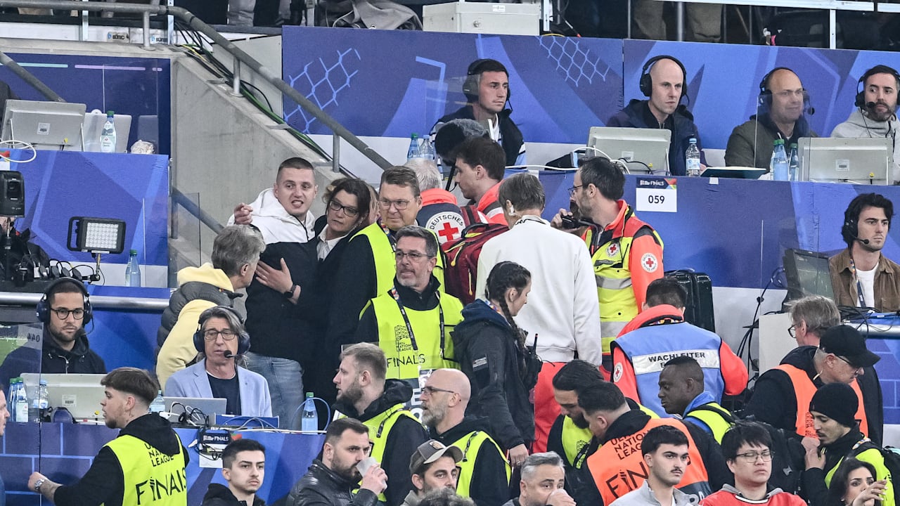 Nations League: Fan stirbt bei Sturz von der Tribüne in der Allianz Arena | Sport