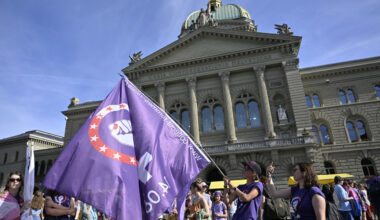 Du violet sous la Coupole