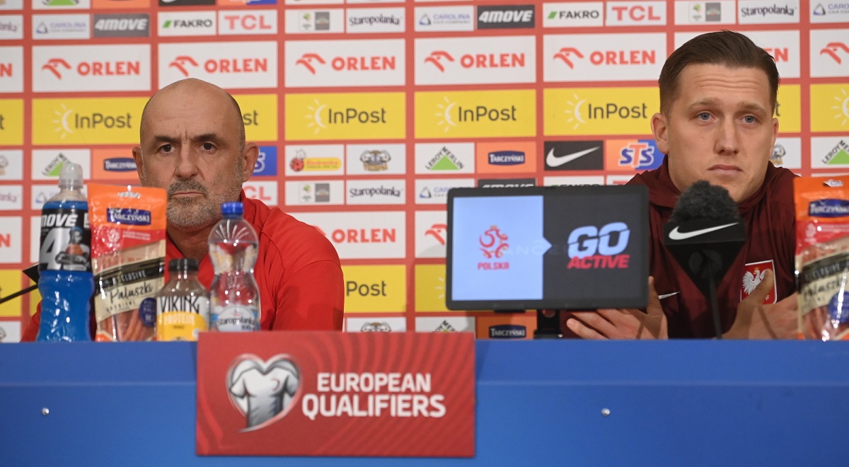 Poland boss Michał Probierz and team captain Piotr Zieliński.