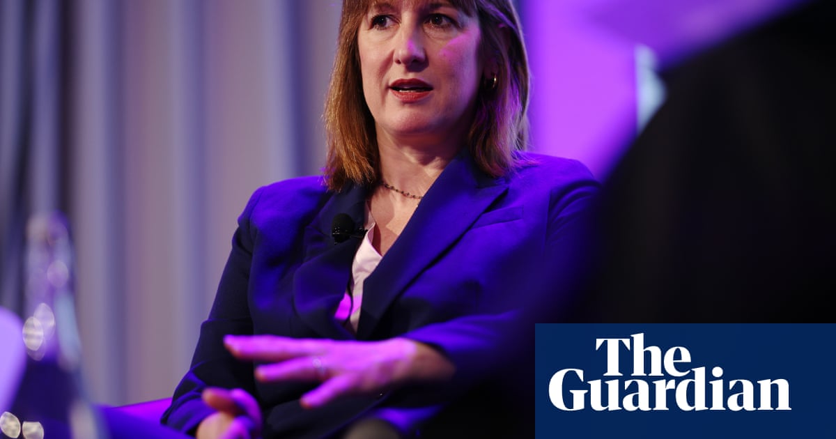 Pensions report cuts Reeves’ planned growth funds from £160bn to £11bn | Economic growth (GDP)
