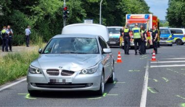 Auto fährt in Grundschüler: Betreuer gestorben