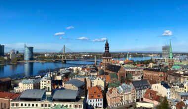 Politics: Latvia bans Russians and Belarusians from buying real estate