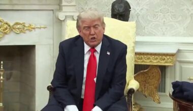 trump says he will be "very tough on both countries" meaning russia & Ukraine if they can't "make a deal." trump's threatening the victim, Ukraine.