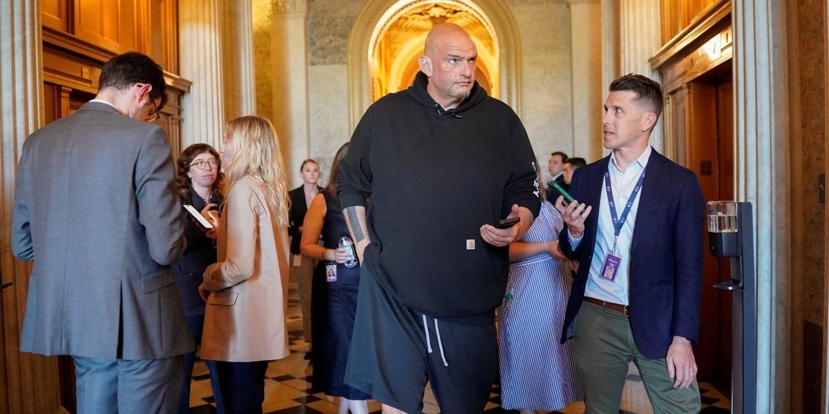 'Growing alienation': Fetterman praises Trump as GOP openly woos him