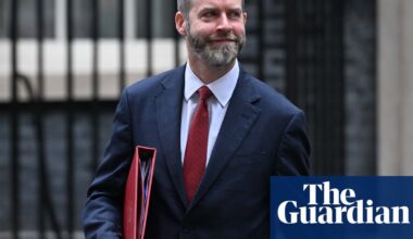 US poised to lower tariffs on British cars within days, UK minister indicates | Trade policy