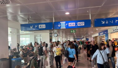 Spain holiday chaos as hundreds of tourists stranded after flights grounded | World | News
