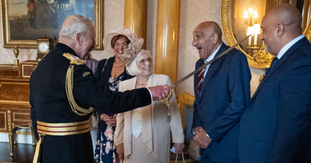 Sir Billy Boston awarded first rugby league knighthood by King Charles | Rugby | Sport
