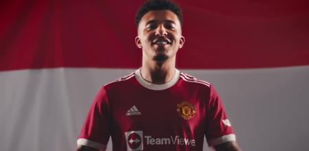 El inglés fichó por los 'red devils' procedente del Borussia Dortmund hasta junio de 2026, por unos 85 millones de euros