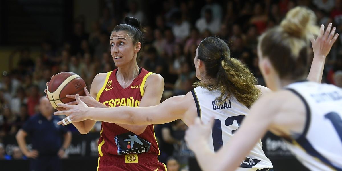 España marca el camino con buena defensa