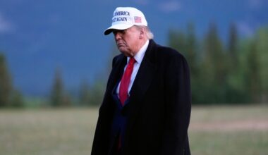 Il discorso di Trump e il post su Truth: «Grazie ai nostri grandi guerrieri. Armi magnifiche nei cieli iraniani, la montagna nucleare è andata»
