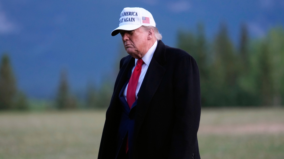 Il discorso di Trump e il post su Truth: «Grazie ai nostri grandi guerrieri. Armi magnifiche nei cieli iraniani, la montagna nucleare è andata»