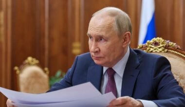 Ryssland stärker greppet om ockuperade ukrainska regioner – tar över bostäder och skolor