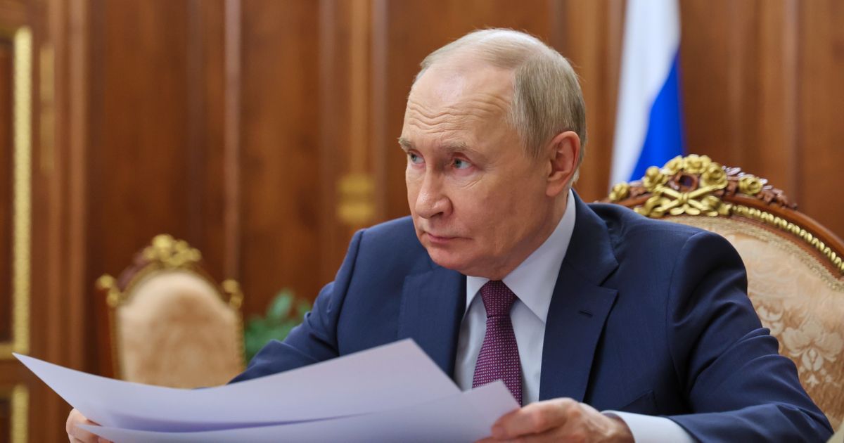 Ryssland stärker greppet om ockuperade ukrainska regioner – tar över bostäder och skolor