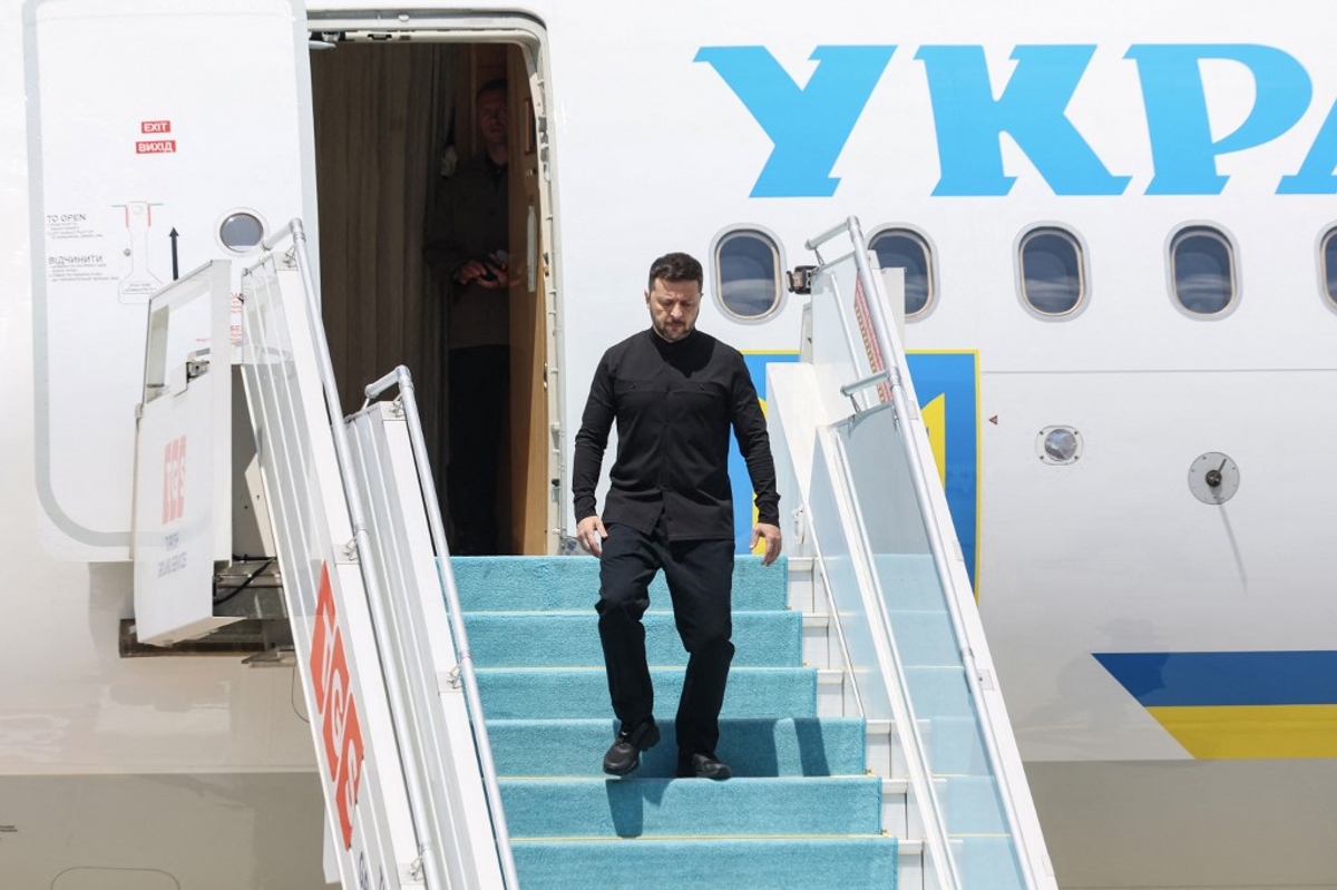 Zelensky Touches Down in Vilnius as NATO Rift Looms Over Ukraine Invite