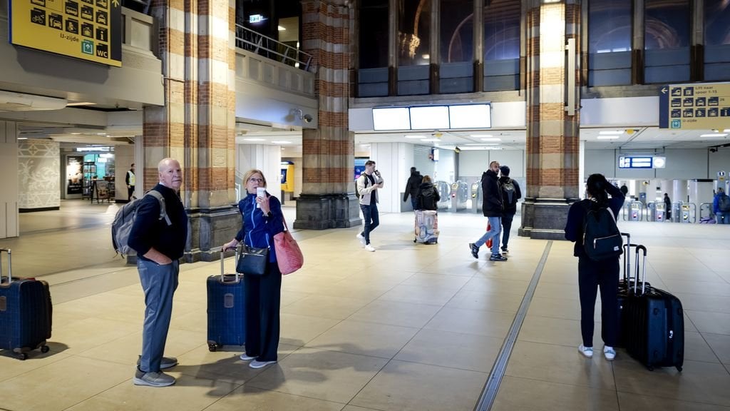 Staking bij NS gaat donderdag niet door, bewust plan van vakbonden