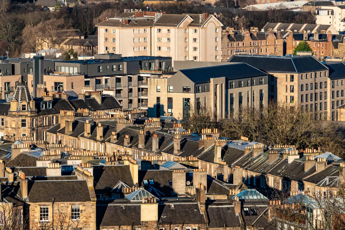 UK mortgage approvals drop for third month in a row