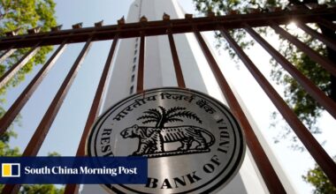 Trade war worries push Asian central banks to curb currency intervention
