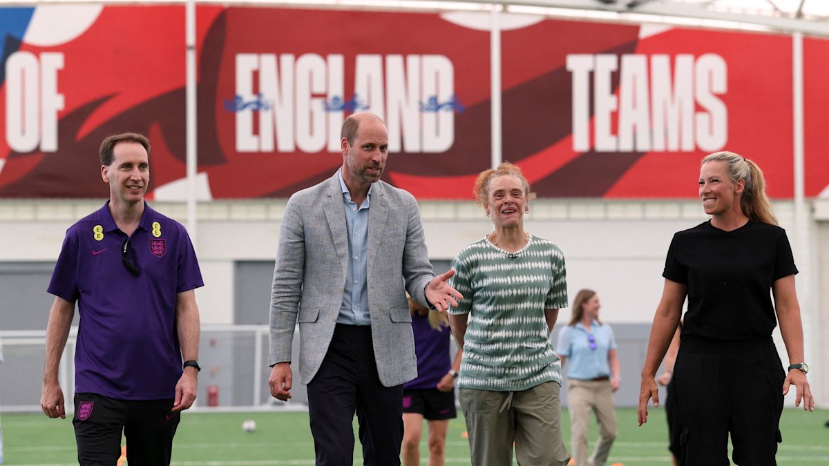 Royal family LIVE: Wimbledon starts as Prince William visits Lionesses