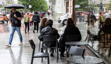 Vasaros orai: žadėtos šilumos nebus, vyraus lietus