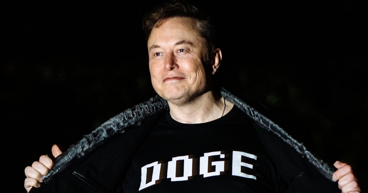 Musk’s DOGE Fears Fuel Major Surge in Social Security Claims - The Daily Beast
