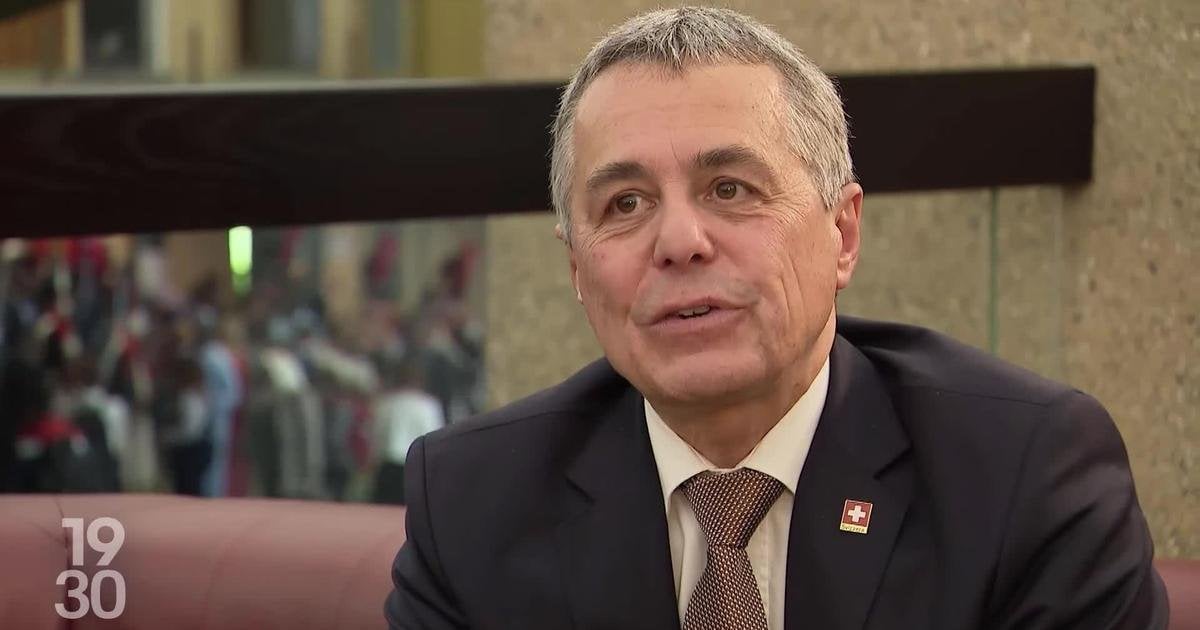 "Il faut condamner les deux parties": Ignazio Cassis refuse de se joindre au mouvement international contre Israël - rts.ch