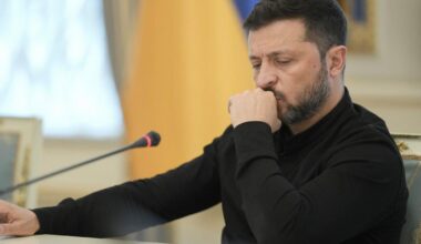 Zelenskyy: US Weapons Deal Ready—but Only Presidents Can Finalize It