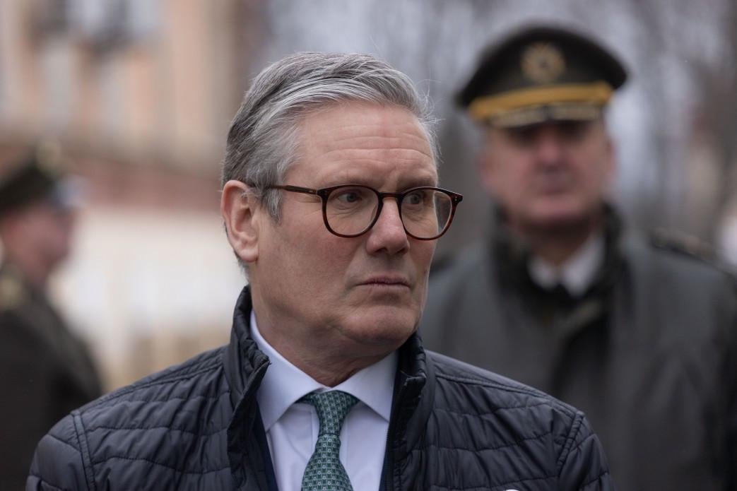 UK announces new aid to Ukraine, paid for with proceeds from frozen Russian assets. The £70 million aid package includes 350 British-manufactured air defense missiles, which have been rapidly adapted for ground launch