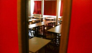 Menaces de mort envoyées à une enseignante : "un cap est franchi", selon des professeurs du Val-d'Oise