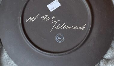 Can anyone tell what this says?