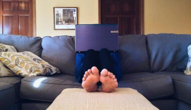 UK plans new rules to make remote work the default